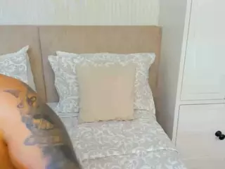 ValerieFerrer's Live Sex Cam Show