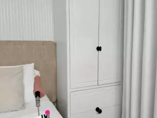 ValerieFerrer's Live Sex Cam Show