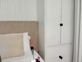 ValerieFerrer's Live Sex Cam Show