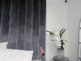 ValerieFerrer's Live Sex Cam Show