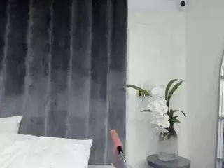 ValerieFerrer's Live Sex Cam Show
