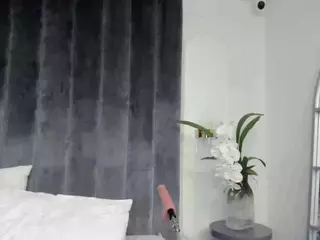 ValerieFerrer's Live Sex Cam Show