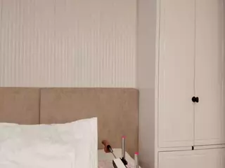 ValerieFerrer's Live Sex Cam Show