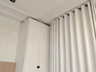 ValerieFerrer's Live Sex Cam Show