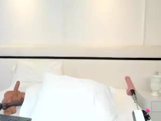 ValerieFerrer's Live Sex Cam Show