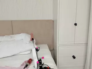 ValerieFerrer's Live Sex Cam Show