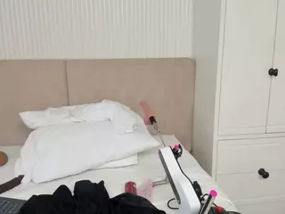 ValerieFerrer's Live Sex Cam Show