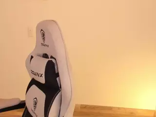 lachicalaura's Live Sex Cam Show