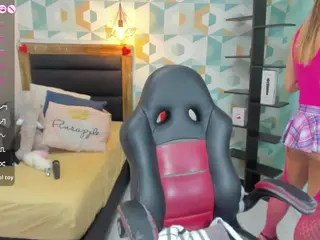 CATIAJONES's Live Sex Cam Show
