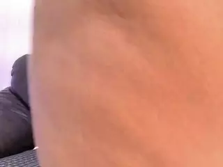 esmeralda-bigbotty's Live Sex Cam Show