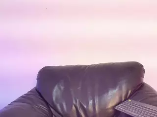 esmeralda-bigbotty's Live Sex Cam Show