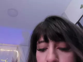 zoe-cruz21's Live Sex Cam Show