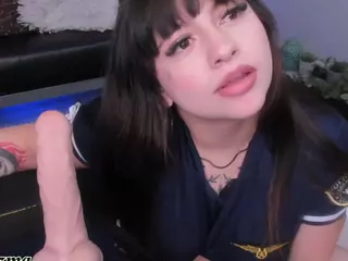 zoe-cruz21's Live Sex Cam Show