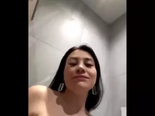 wet__bunny's Live Sex Cam Show