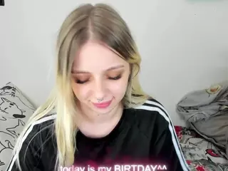 Alice-Halle's Live Sex Cam Show