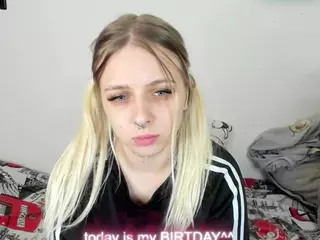 Alice-Halle's Live Sex Cam Show