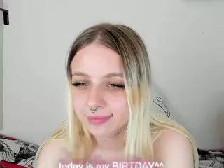 Alice-Halle's Live Sex Cam Show
