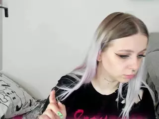 Alice-Halle's Live Sex Cam Show
