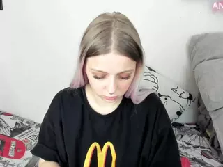 Alice-Halle's Live Sex Cam Show