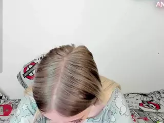 Alice-Halle's Live Sex Cam Show