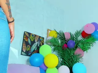 Hellen-Sky's Live Sex Cam Show