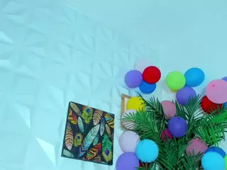 Hellen-Sky's Live Sex Cam Show