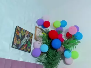 Hellen-Sky's Live Sex Cam Show