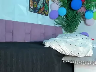 Hellen-Sky's Live Sex Cam Show