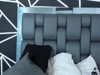 moniicaa's Live Sex Cam Show