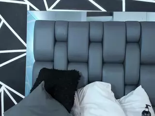 moniicaa's Live Sex Cam Show