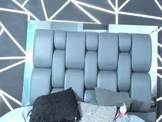 moniicaa's Live Sex Cam Show