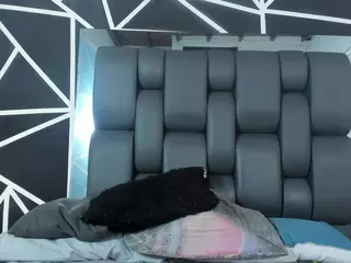 moniicaa's Live Sex Cam Show