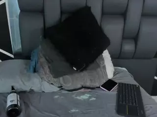 moniicaa's Live Sex Cam Show