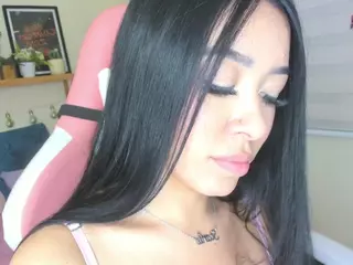 Starlie's Live Sex Cam Show