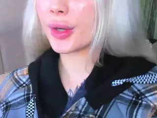 Sweeet-Barbie's Live Sex Cam Show