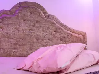 Victoria-Adams14's Live Sex Cam Show