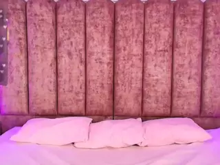 Victoria-Adams14's Live Sex Cam Show