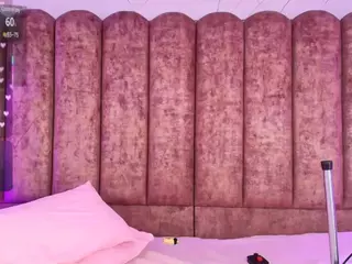 Victoria-Adams14's Live Sex Cam Show