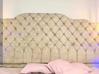 Victoria-Adams14's Live Sex Cam Show