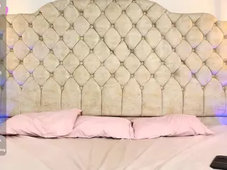 Victoria-Adams14's Live Sex Cam Show