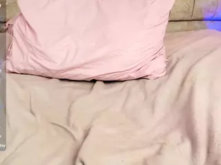 Victoria-Adams14's Live Sex Cam Show