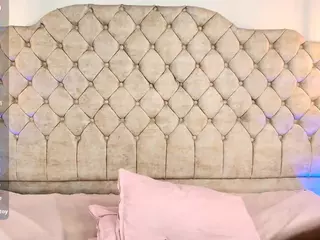 Victoria-Adams14's Live Sex Cam Show