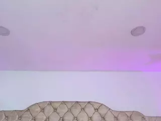 Victoria-Adams14's Live Sex Cam Show