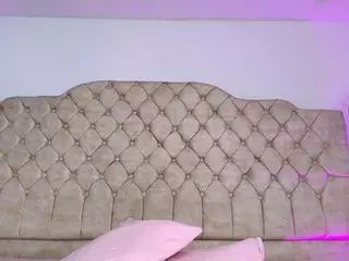 Victoria-Adams14's Live Sex Cam Show