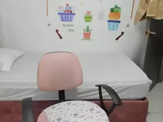 nicole-davis's Live Sex Cam Show