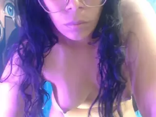 rrocyyomature's Live Sex Cam Show
