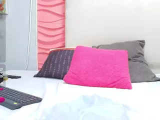 VeronicaTits's Live Sex Cam Show