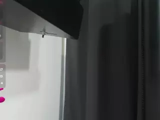 VeronicaTits's Live Sex Cam Show