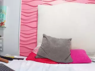 VeronicaTits's Live Sex Cam Show
