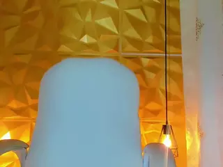 JuliiDollBigdick's Live Sex Cam Show